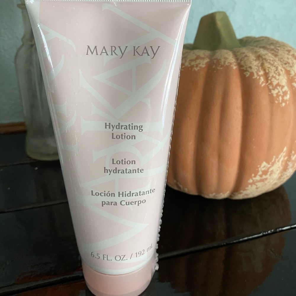 Mary Kay Hydrating lotion